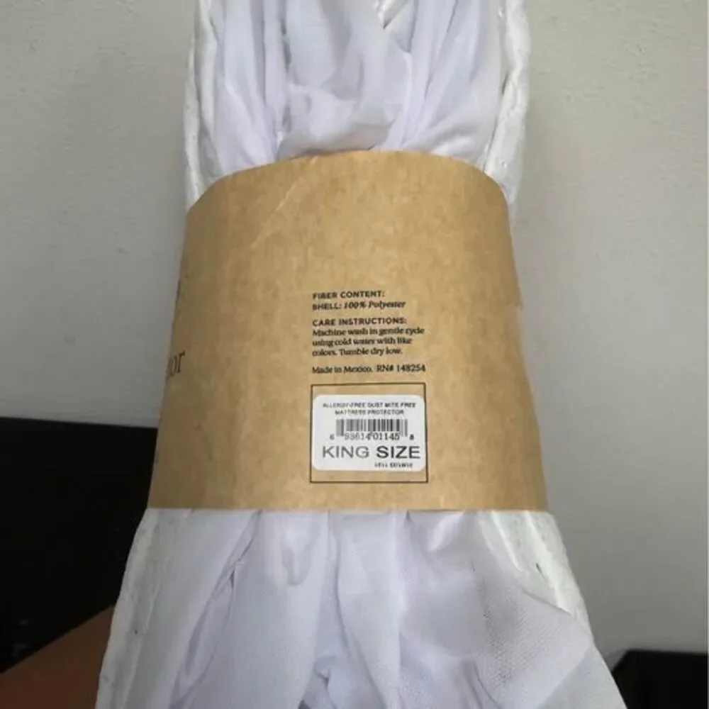King Mattress Protector White Allergen-Free New